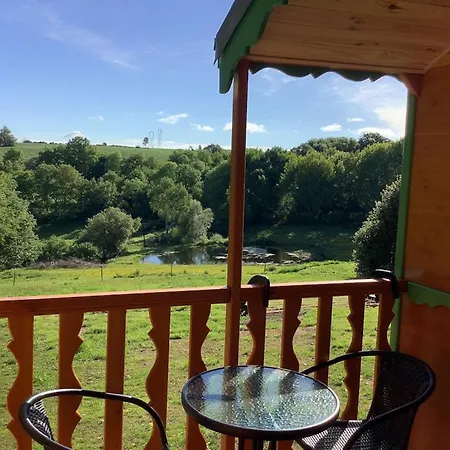 Roulotte Du Mas Capel Ferienhaus